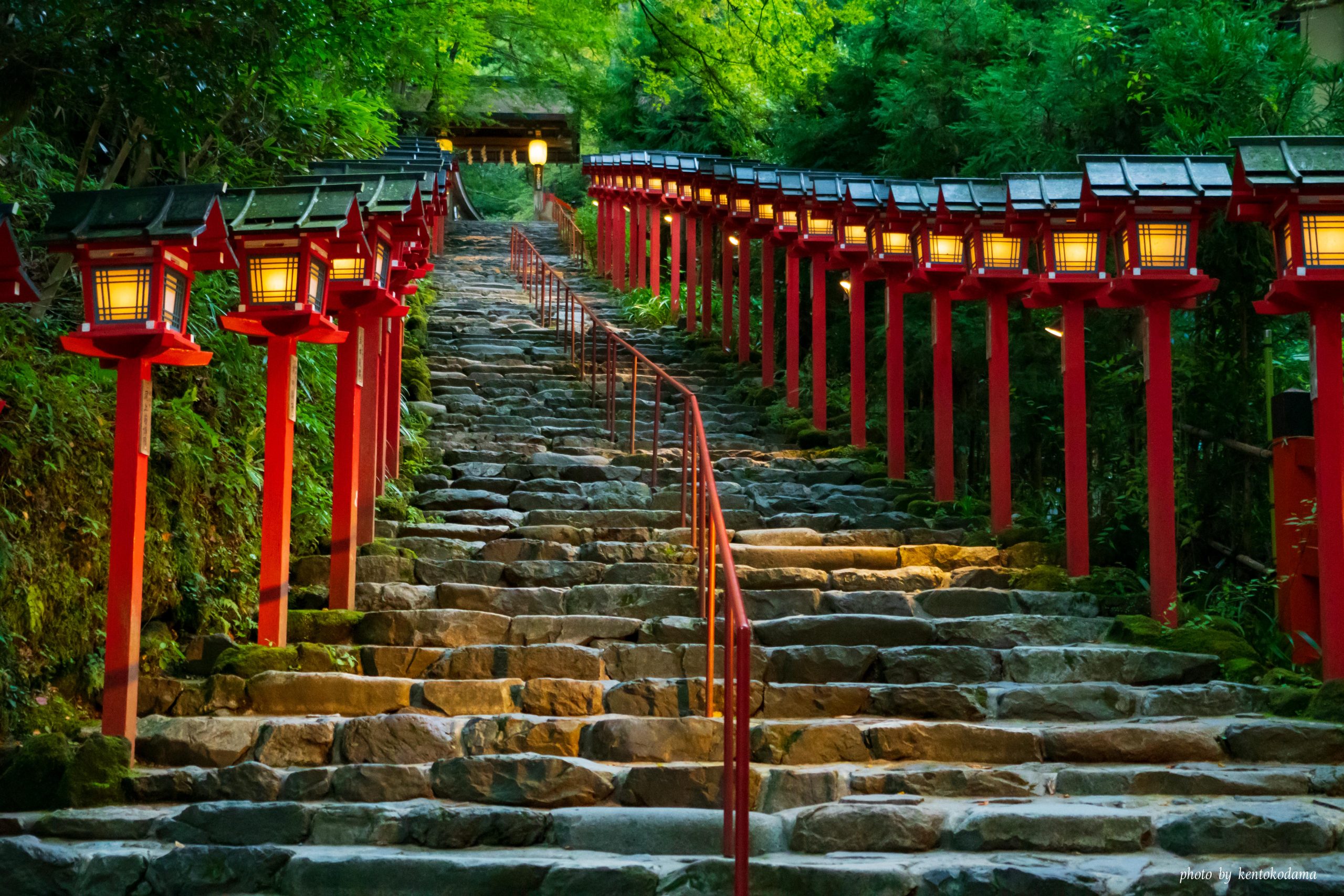 京都　貴船神社　夏　夕方