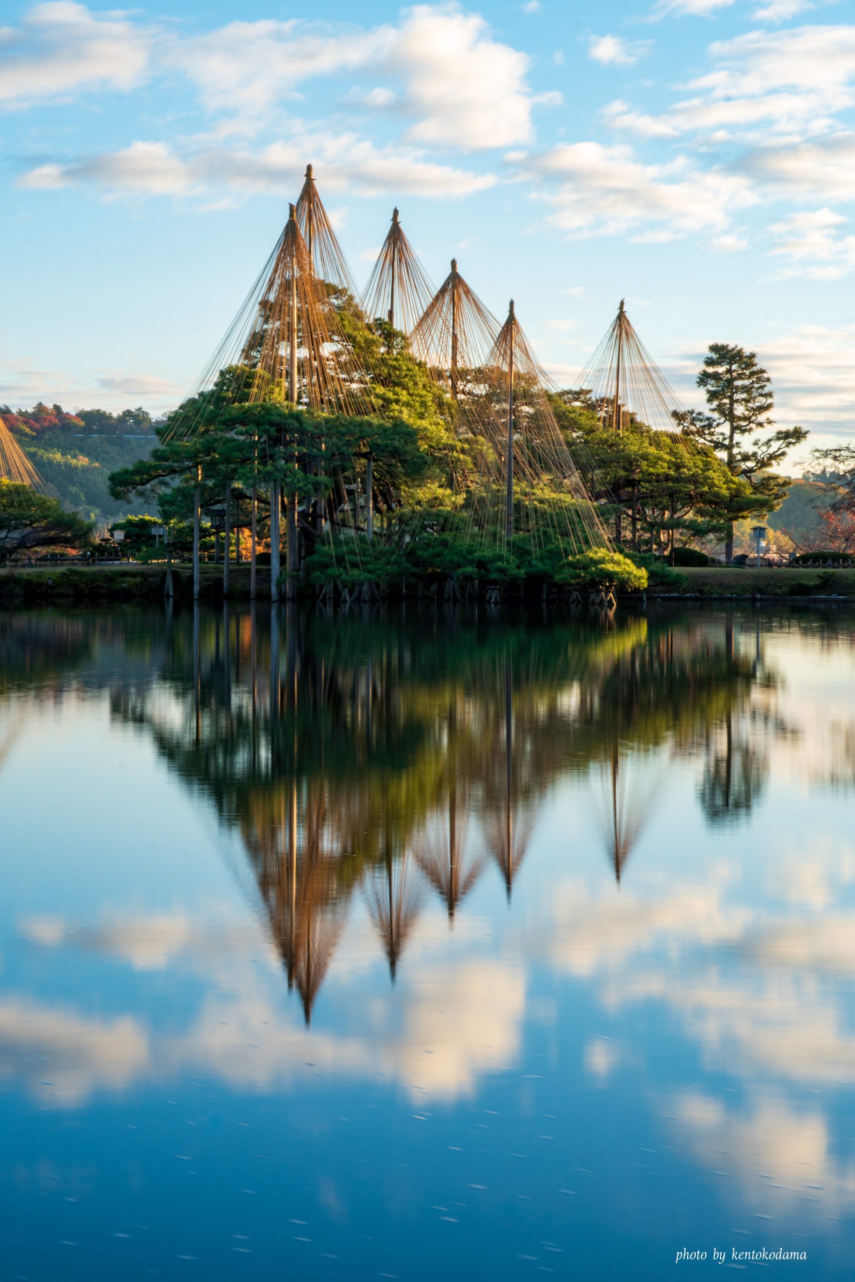 石川　兼六園　秋　朝　紅葉